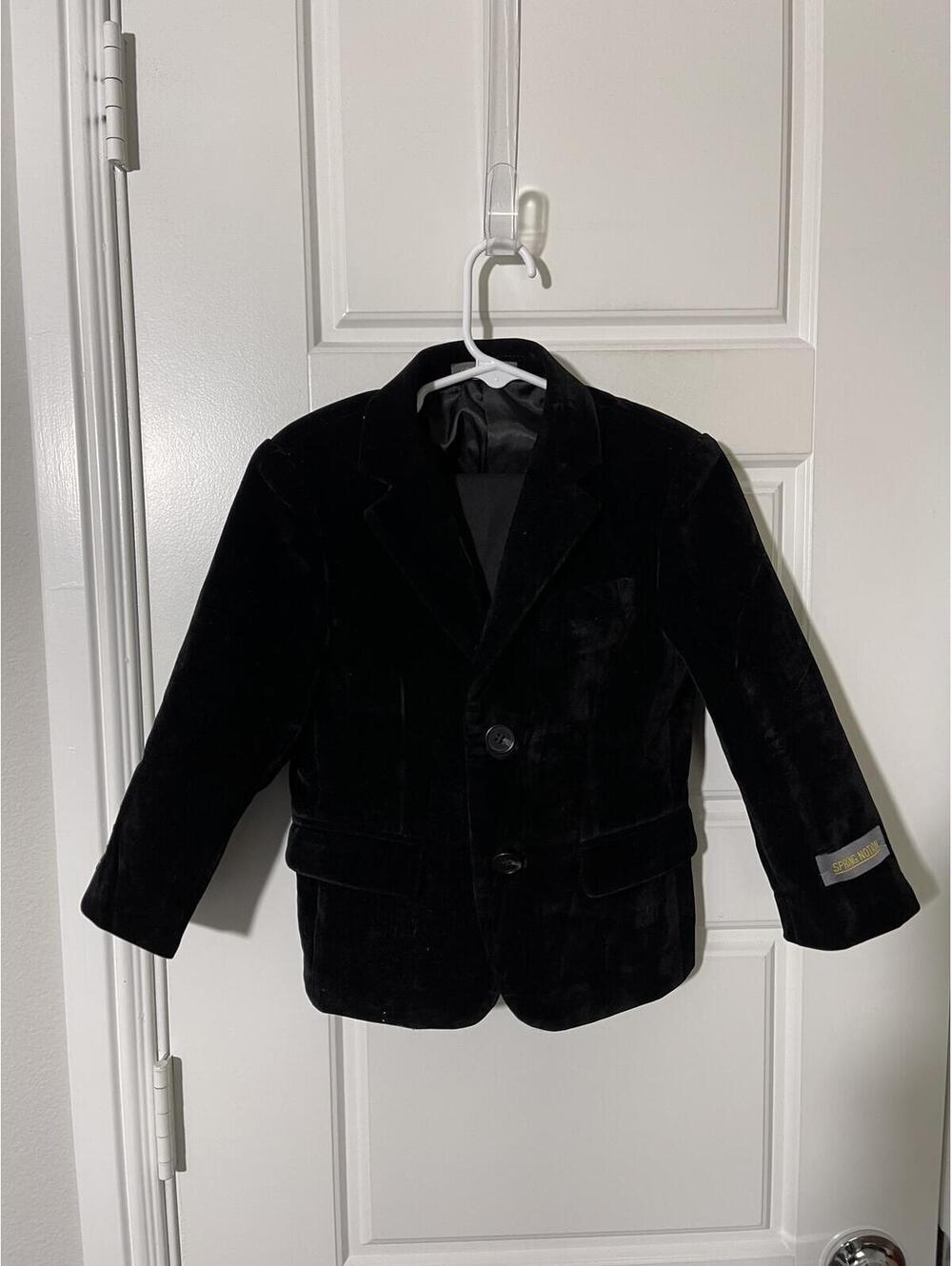 Boys Black Velvet 2 Piece Suit Size 4 – Wedding Formal K118